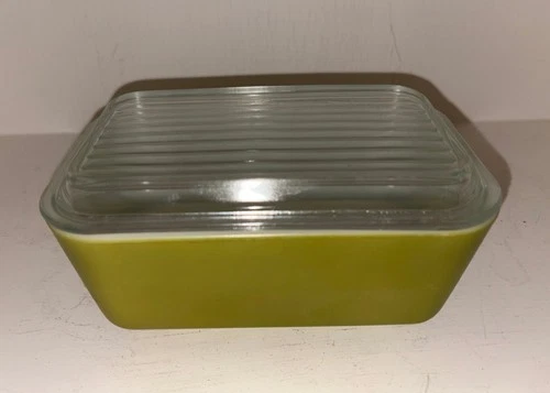 Vintage Pyrex 1970s Avocado Green 502 1.5 Pint Refrigerator Dish w Lid