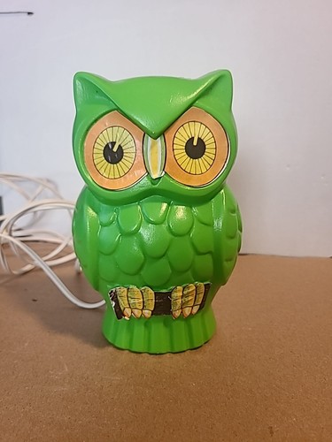 Vintage 70s Belco Blow Mold Green Owl Rare