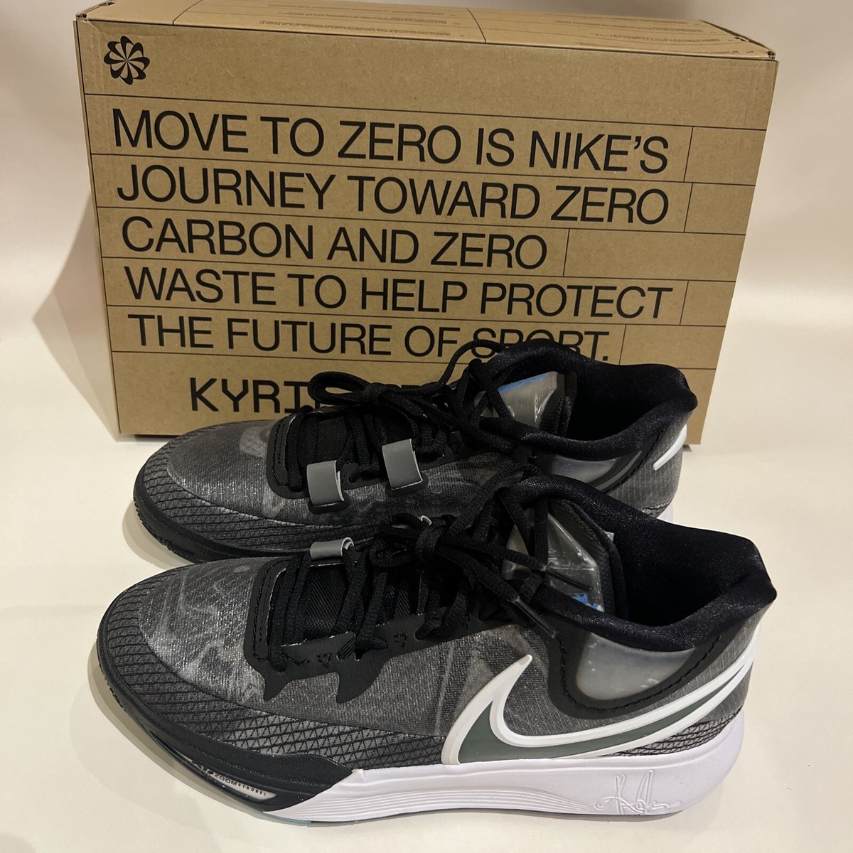 シューズ(男性用) nike Kyrie 8 Nike Kyrie 8 White Black for Sale | Authenticity Guaranteed