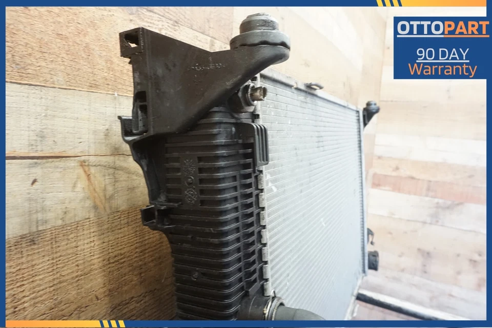 Mercedes E550 E350 W212 2010-2015 motor 4,7 L refrigerante refrigeración radiador OEM Foto 4 de 4