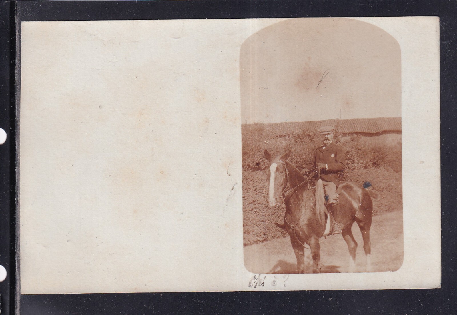 Cartolina Cartolina Fotografica Uomo a Cavallo Vestiti D'Epoca KK4820