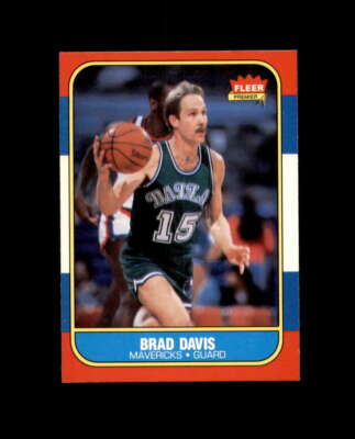 1986-87 Fleer #22 Brad Davis MINT RC Rookie Mavericks Break 1