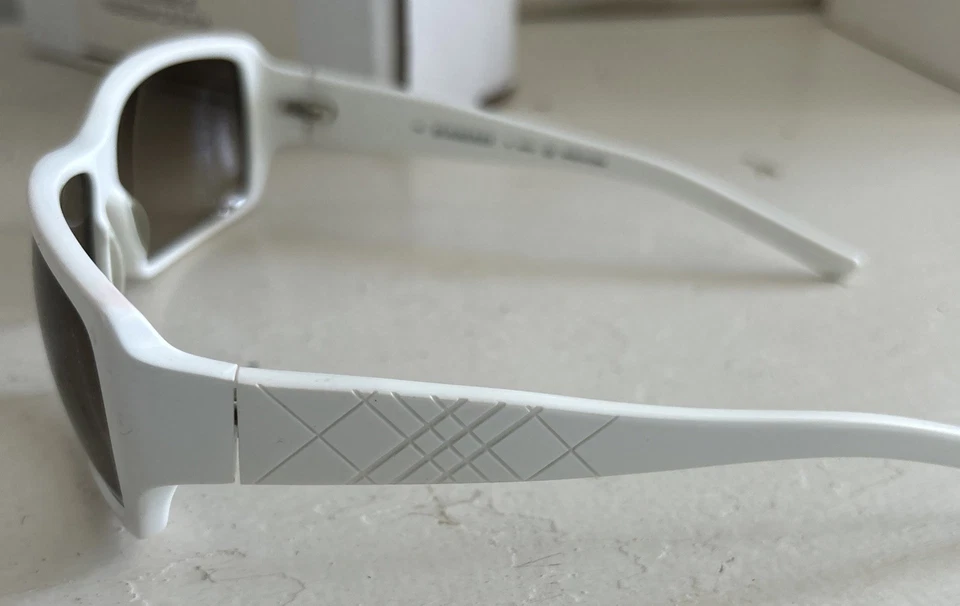 Burberry WHITE women’s Authentic sunglasses grey lens 8438/S no case, Light Wear - Image 4 of 4