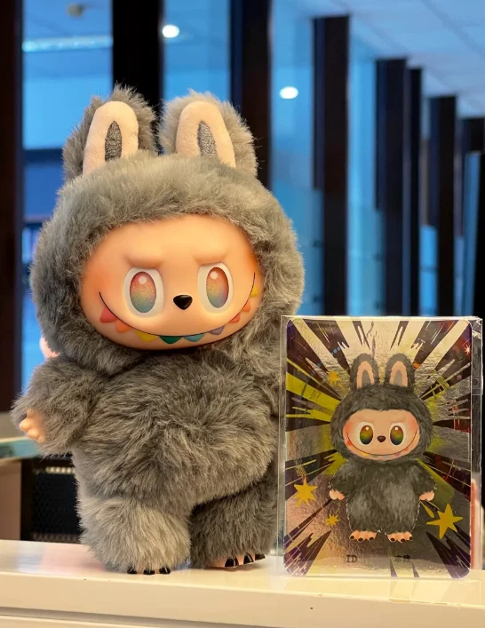 Edición Oculta-ID POPMART The Monster Energy Serie: Vinilo Peluche Colgante Caja Ciega Foto 2 de 4