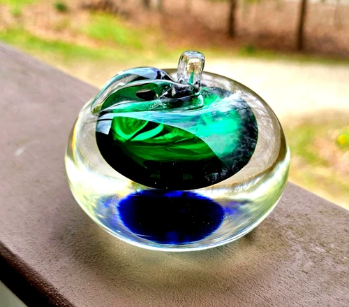VINTAGE MCM Murano Glass Apple Paperweight Figurine Green Cobalt Blue EUC Italy