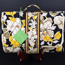 Vera Bradley Baby Changing Pad Clutch Bag Dogwood Pattern NWT