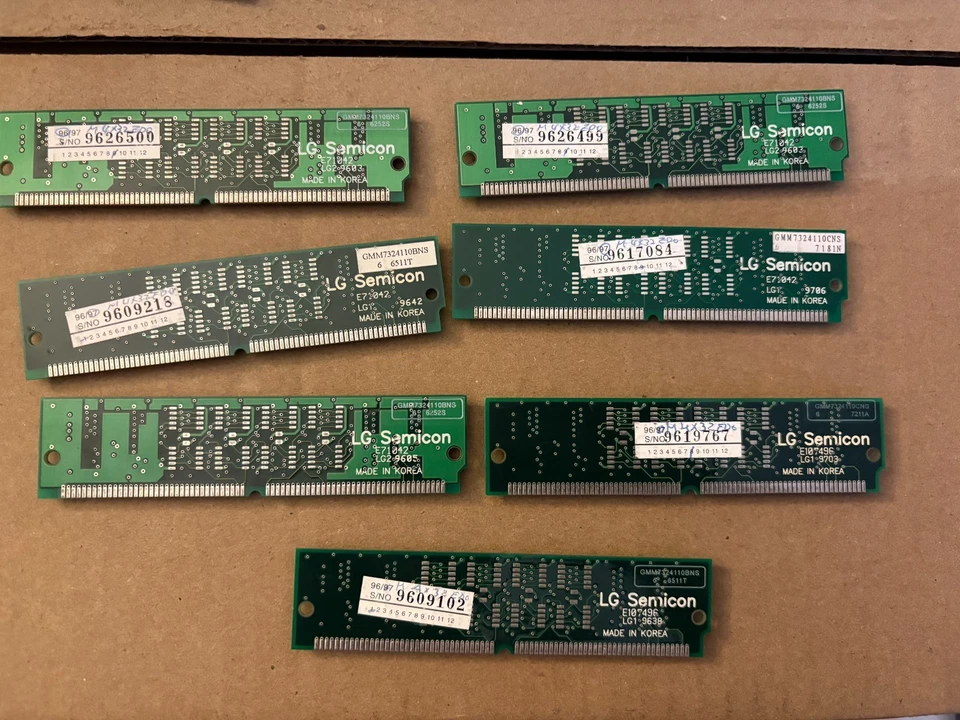LOT of Multiple LG SEMICON SIMM 72-Pin - Image 2 of 2