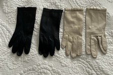 Vintage Leather Women  s Gloves 2 Pairs In Navy And Ecru
