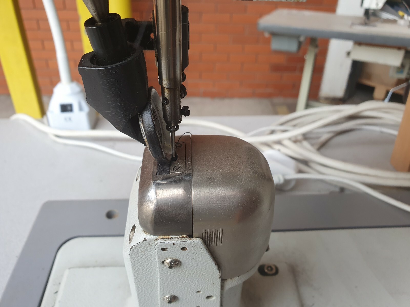 PFAFF/MAUZER SPEZIAL 591 Industrial Post Bed Sewing Machine eBay
