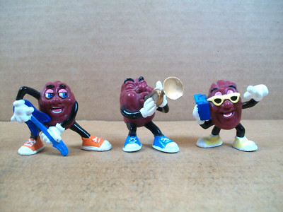 Lot of 3 ~ 1988 California Raisins Figures - Trumpet, Guitar, Boom Box ~ 2'' Tall