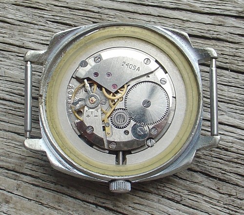 VINTAGE RARE SOVIET RUSSIAN COLLECTIBLE WOSTOK (VOSTOK) WATCH 2409. A serviced - Picture 13 of 14