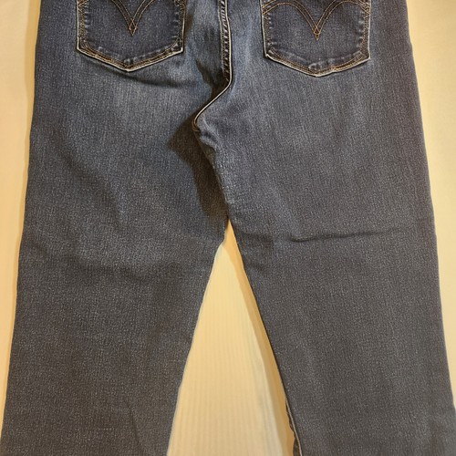Levi's Womens Jeans Size 12 W 31 L 23 Mid Rise Skinny Ankle Blue Medium Wash - Picture 8 of 19