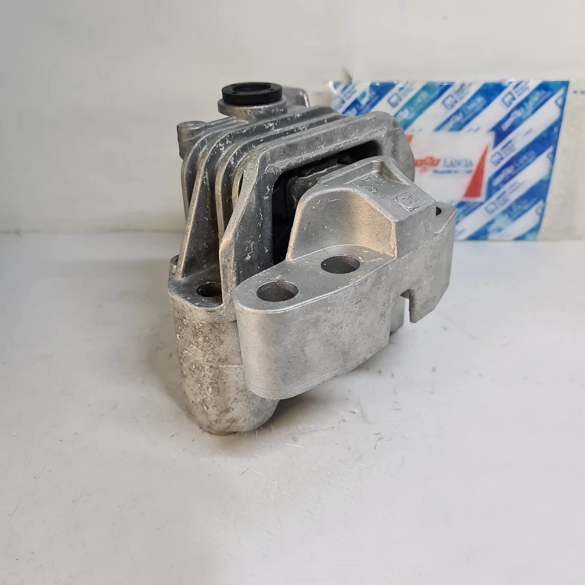 Support Suspension Engine Alpha Romeo Giulietta Original 50523676  