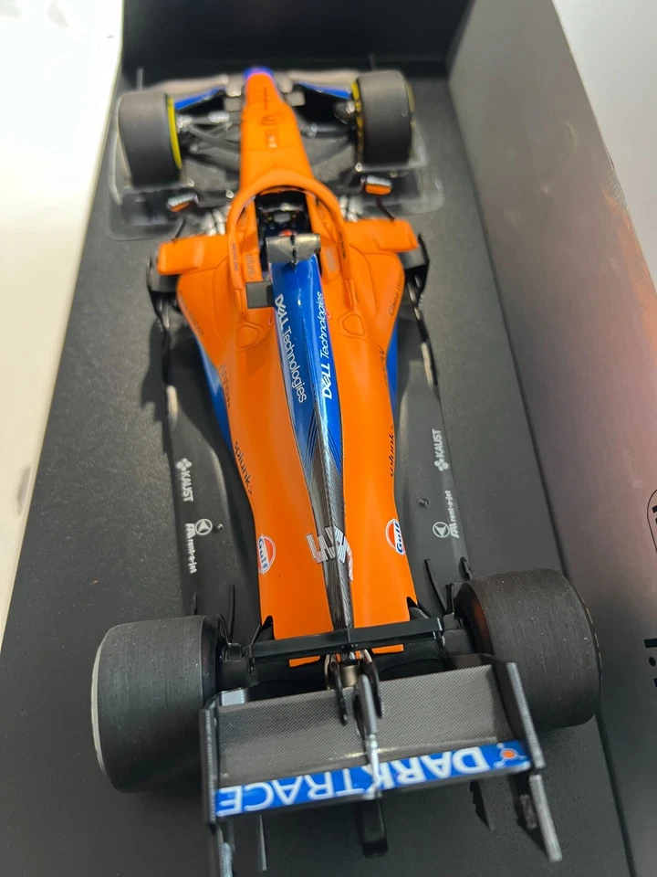 McLAREN F1 TEAM  D. Ricciardo Bahrain  GP. 2021 . 1:18 Minichamps -     552 pcs. - Bild 4 von 4