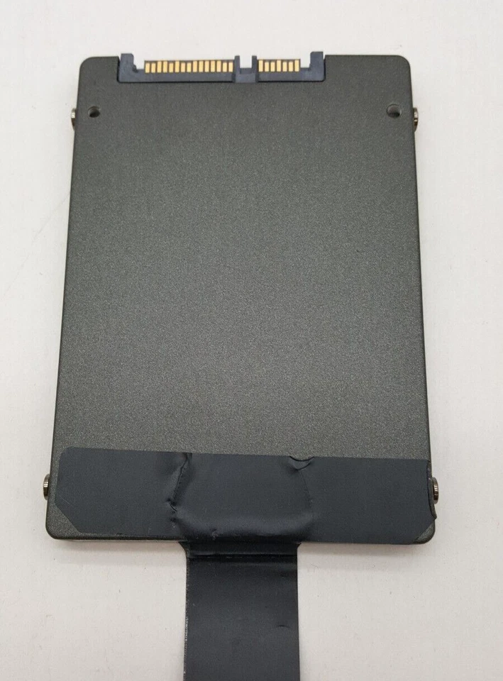 Micron RealSSD C300 2.5 128GB SATA 3Gb/s MTFDBAK128MAG-1G1 Solid State Drive - Image 3 of 3