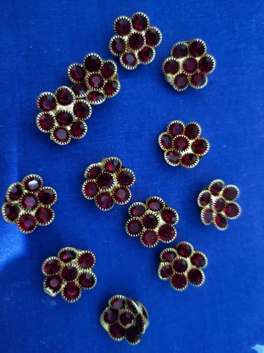 3 red crystal beads Fancy Shank Buttons dress sew on - Picture 2 of 5