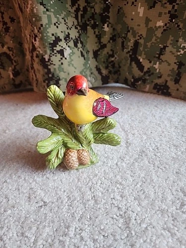 Stangl #3925 Magnolia Warbler - Mint