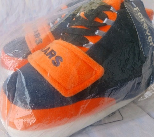 Forever Collectibles Chicago Bears Puffy Plush Sneaker Slipper Adult Size Small - Picture 11 of 14