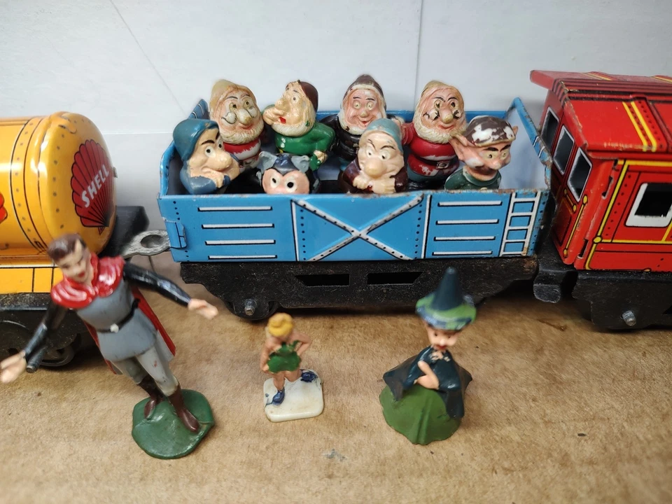 Лот товаров 1960-е Marx Disneykins & Tin Train - Изображение 4 из 4