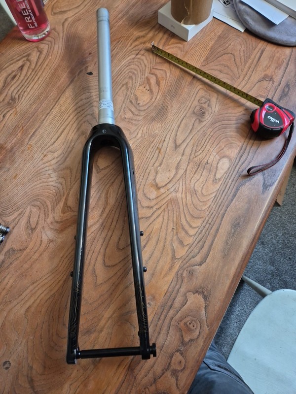 Lapierre Carbon Blades Alloy Steerer 12mm Thru Axle , Offset 45, 700, 39.86