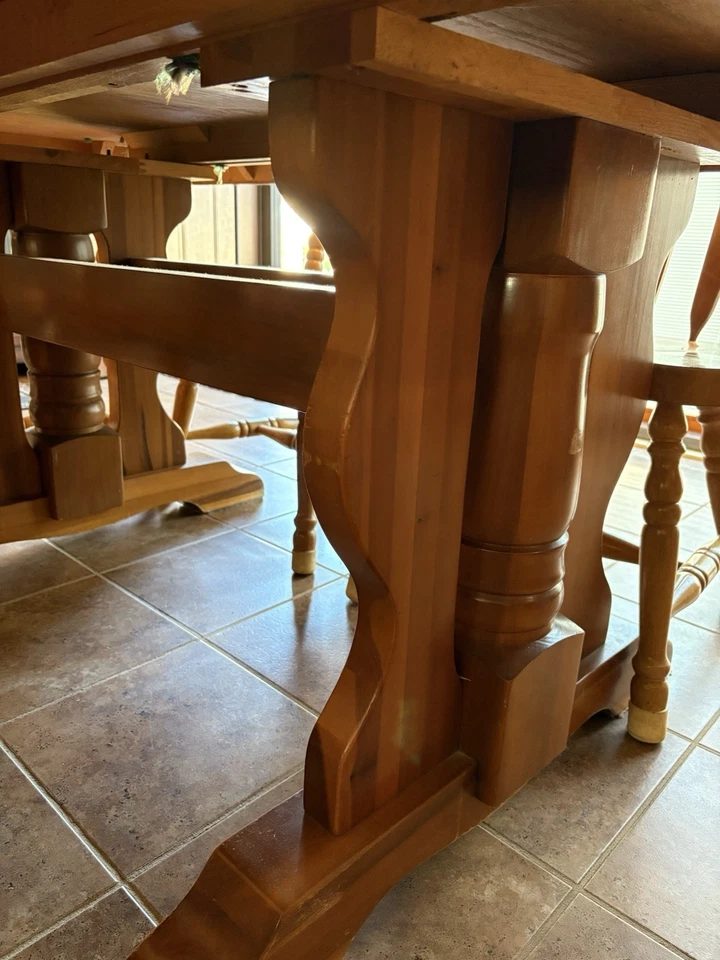 Amish Style Wooden Dining Room Set 6 Chairs & Table Kitchen Table Extended Top - Image 3 of 4