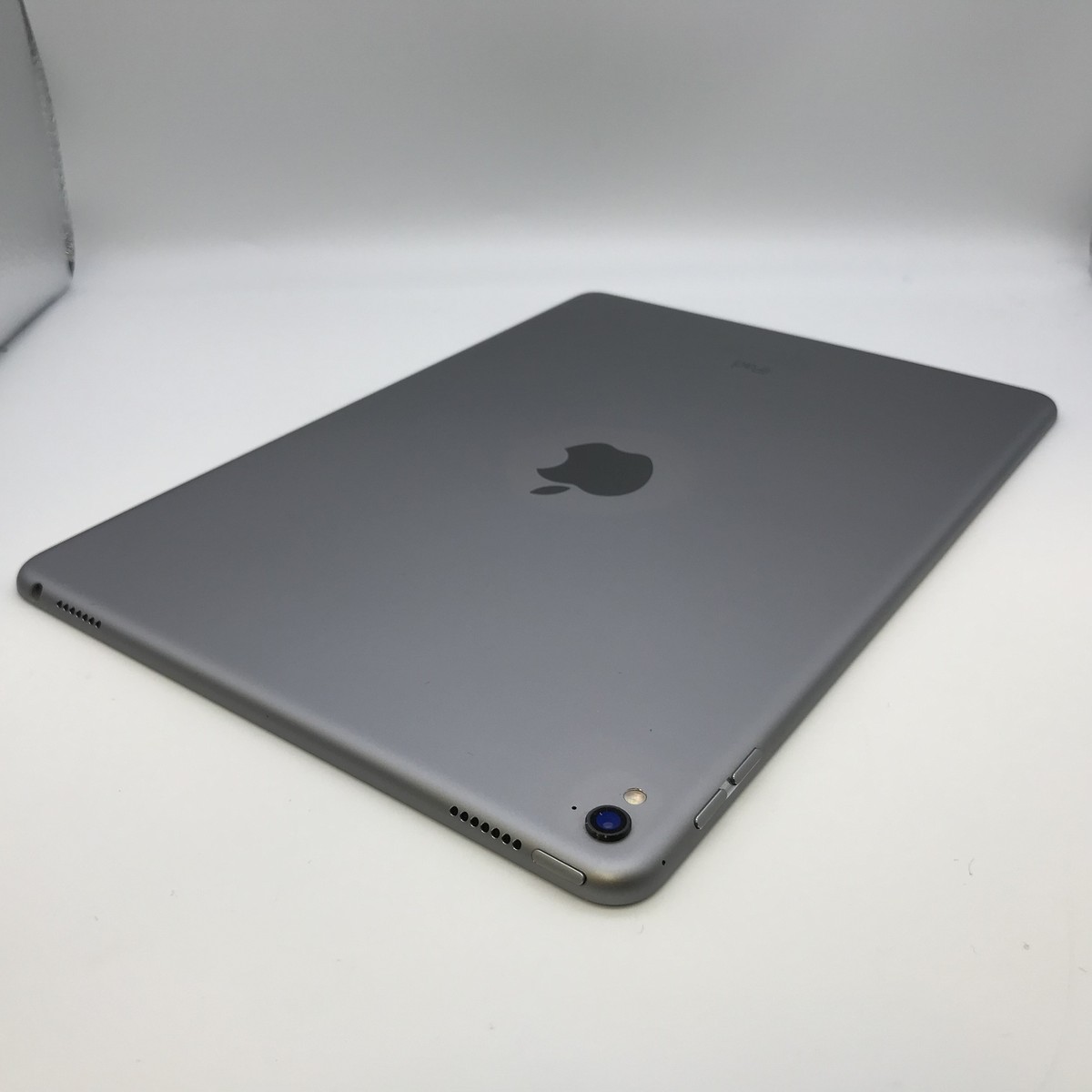 iPad Pro 9.7インチ　グレー　128GB 良品】iPad Pro 9.7インチ 128GB Wi-Fiモデル㊵