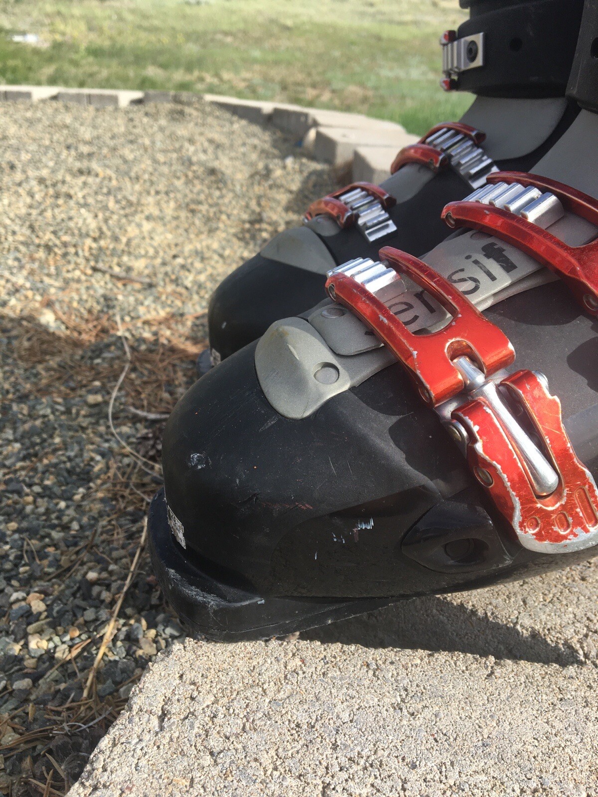 Stivali da sci rossi neri Salomon Performa 7.0 Sensi Fit 3D taglia 9 5 US 27 5 da uomo