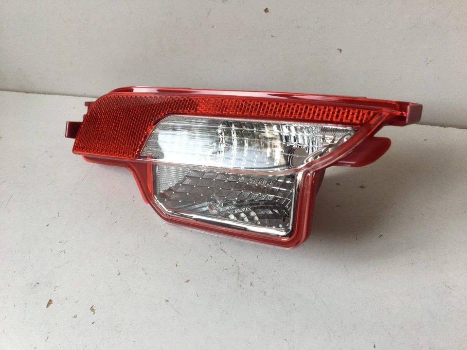 CONJUNTO DE LUZ DE RÉ E REFLETOR FIAT 500 SERVE NO PARA-CHOQUE TRASEIRO 2015-2023 - Imagem 3 de 4