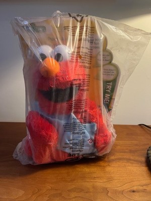 GUND Sesame Street Peek A Boo Elmo Plush Animated Toy NEW Sealed 4038770