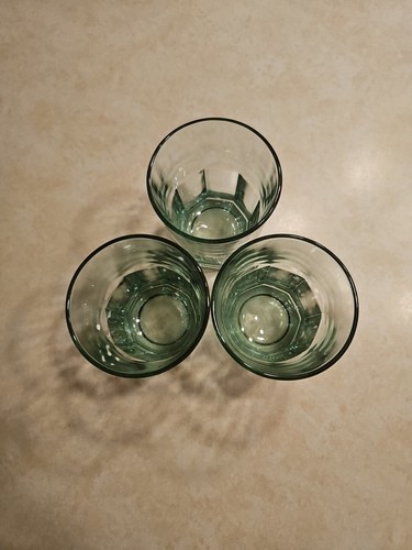 Set of 3 - CRISA SPANISH GREEN PANELED GLASS TUMBLERS 8 OZ - 4" Tall - Picture 5 of 11