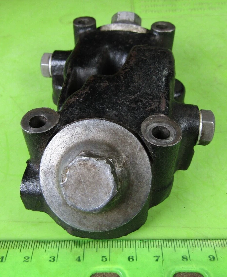 Honda C105T Trail 55 C 100 1962-1963 motor caja basculante extremo superior válvula cubierta Foto 2 de 4