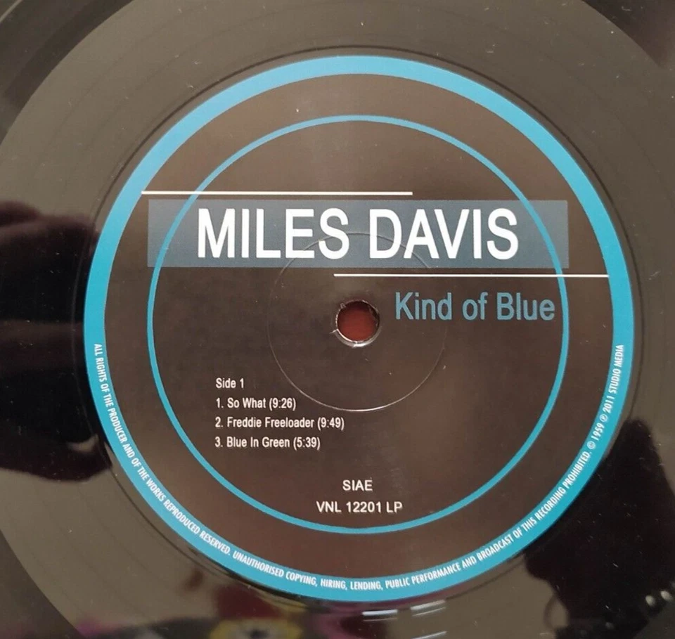 Miles Davis Kind of Blue · Lp · 2011, foto 2 di 3