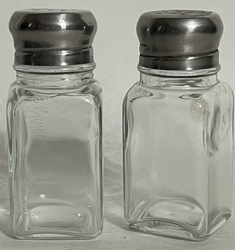 Vintage Diner Style Salt & Pepper Shakers Square Bottom Clear Glass Round Tops - Picture 4 of 6