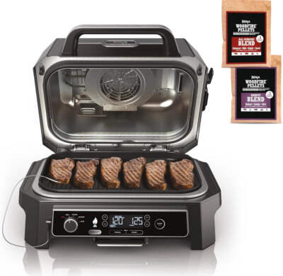 Ninja, Woodfire Pro XL Outdoor Grill & Smoker, Thermometer, 4-in-1 Master Grill,