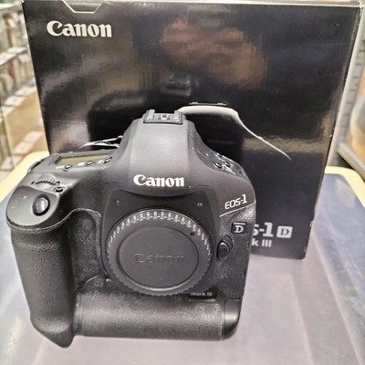 Digital Single Lens Reflex Camera Model EOS 1D MARK III CANON