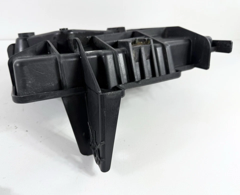 Soporte de montaje para bandeja de batería Ford Edge 2011-2014 con perno OEM BT43-10723-AE Foto 4 de 4
