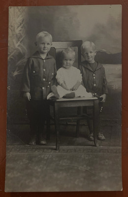 Portrait 3 Cute Well Dressed Children Siblings Vintage Postcard c1907
