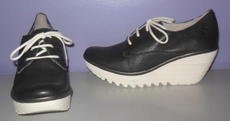 Fly London Brito Platform Sneaker Women's Leather Comfort Wedge 38 EU 7-7.5 US - Image 2 of 4