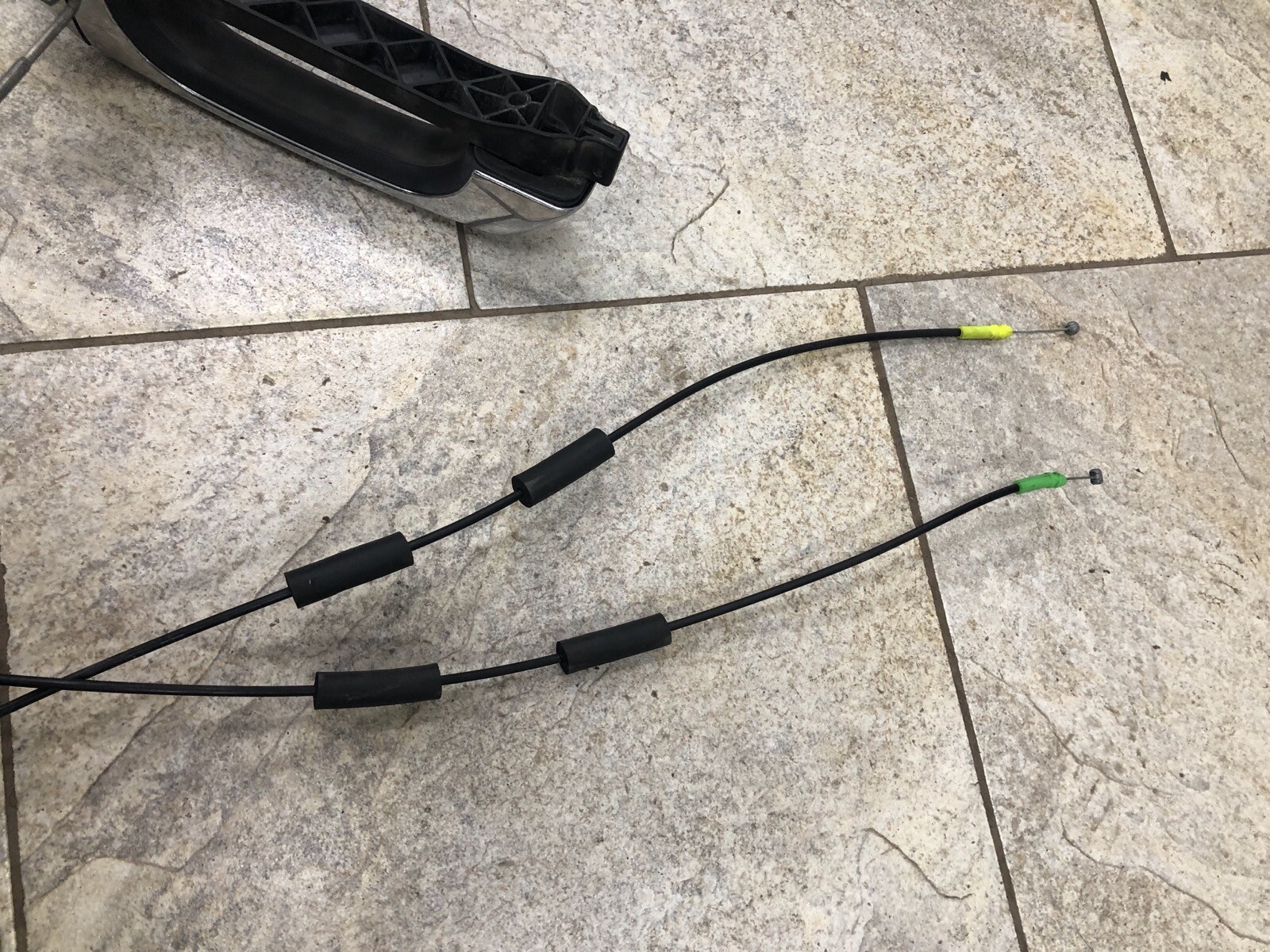 200610 HUMMER H3 OEM Passenger Front Door Lock Latch Actuator with