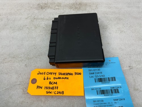 04 05 Chevrolet GMC DURAMAX LLY 6.6 BODY CONTROL MODULE BCM 15136877 - Picture 11 of 24