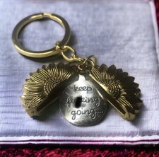 Motivational Keep F king Going Sunflower Keychain. Cancer warrior, BFF