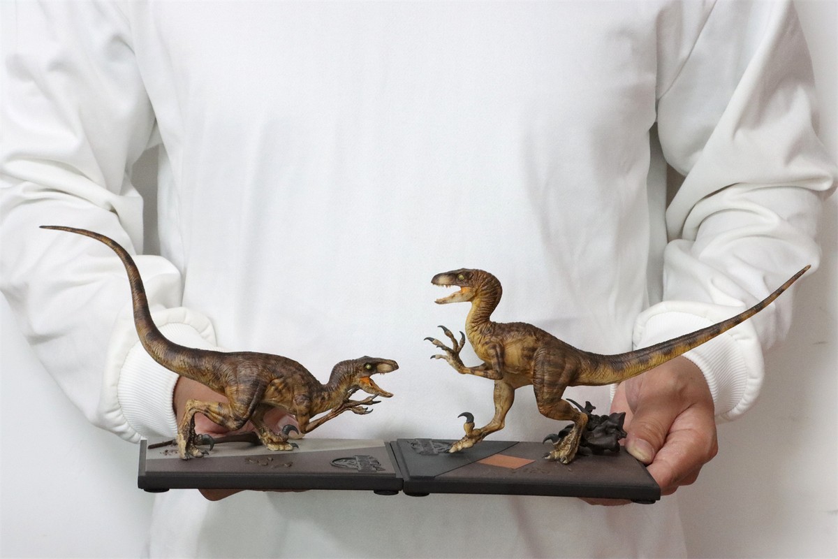 DINO DREAM 1/15 Velociraptor Raptor Pair Statue Dinosaur Toy