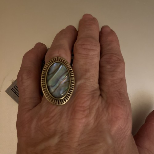 $38 ROBERT LEE MORTIS GOLD TONE RING SIZE 8.5 Z3 - 第 2/5 張圖片