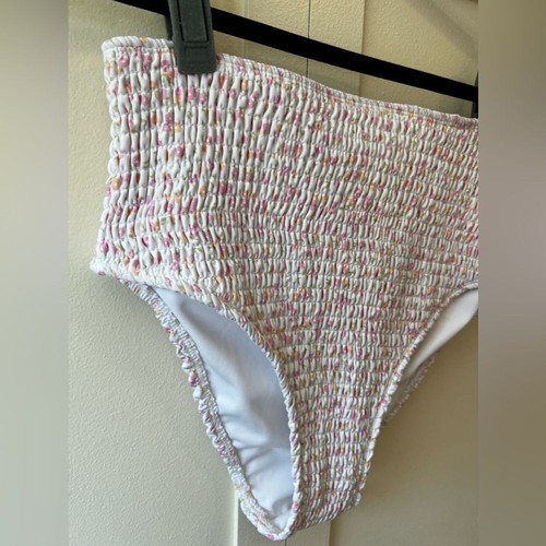 Charlie Holiday Women's NWT High Rise Bikini Bottoms Cabo Smocked Size M - Picture 6 of 12