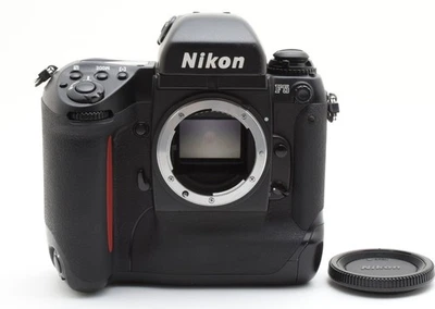 [Fast neuwertig] Nikon F5 analoge Spiegelreflexkamera 35 mm Gehäuse aus Japan - Bild 1 von 4
