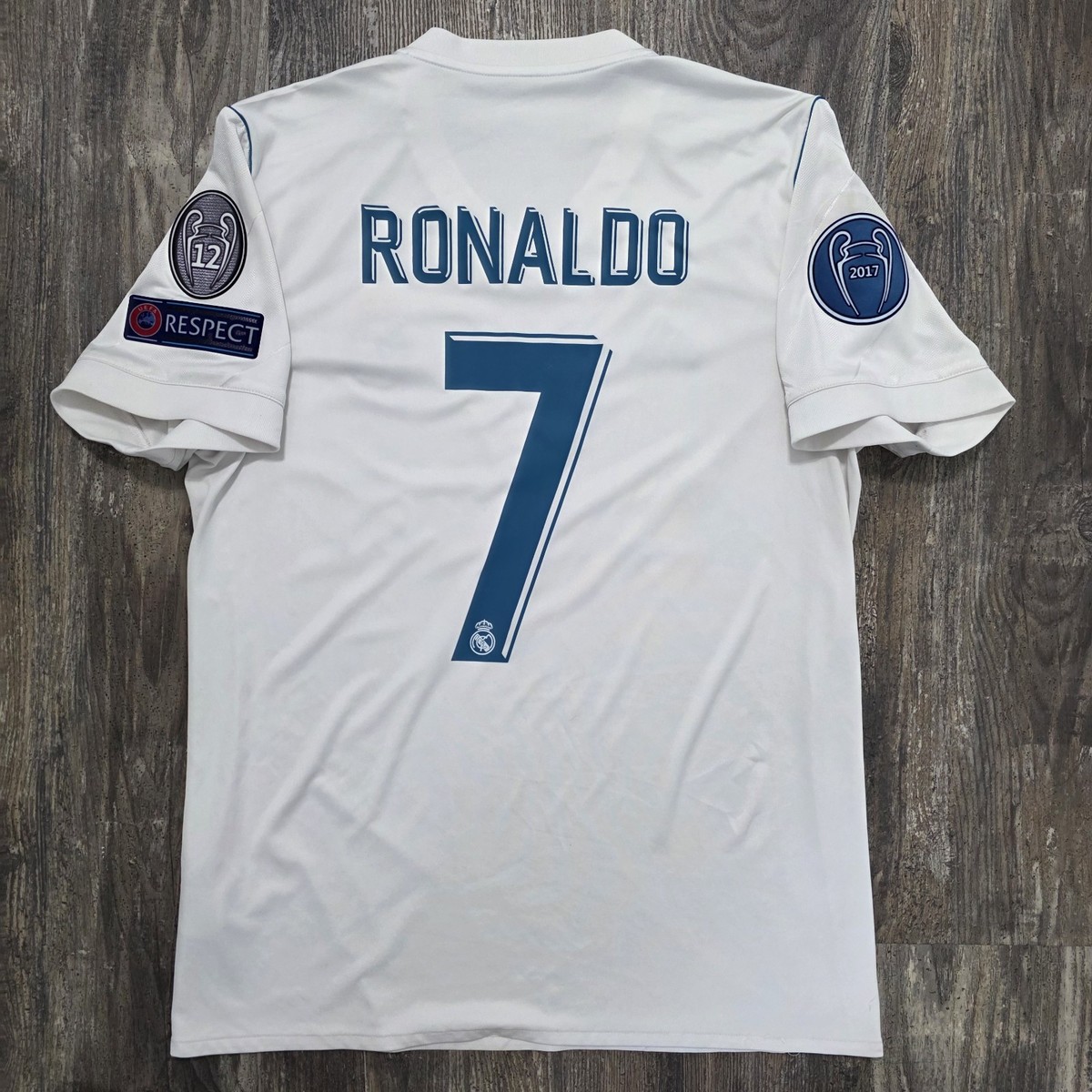 adidas製　RealMadrid Cristiano Ronaldo シャツ 2018 Adidas Real Madrid Home Soccer Jersey Cristiano Ronaldo Men M
