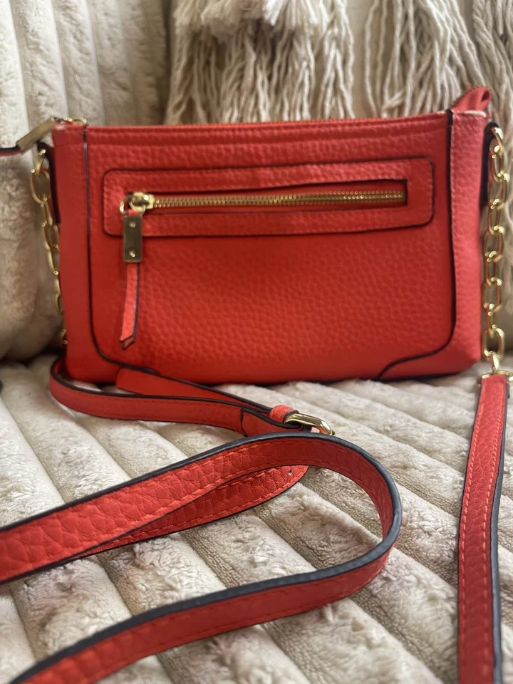 Cartera Bandolera Merona Naranja Guijarro Correa Cadena Dorada Foto 2 de 4