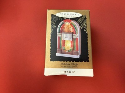 1996 Hallmark Keepsake Ornament Jukebox Party Light and Music