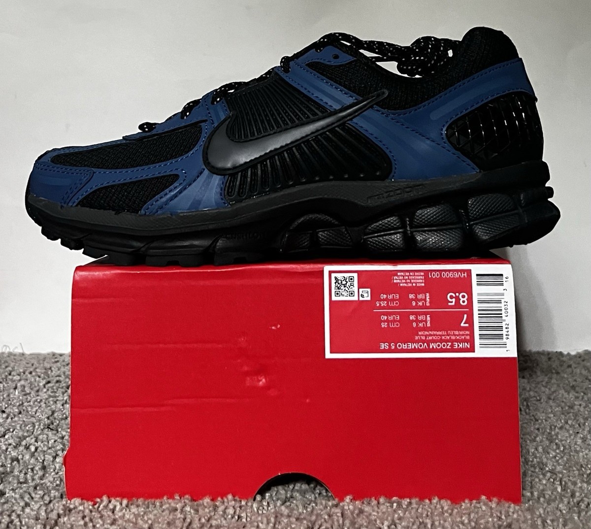 Size 7M- Nike Air Zoom Vomero 5 SE Black Court Blue HV6900-001 | eBay