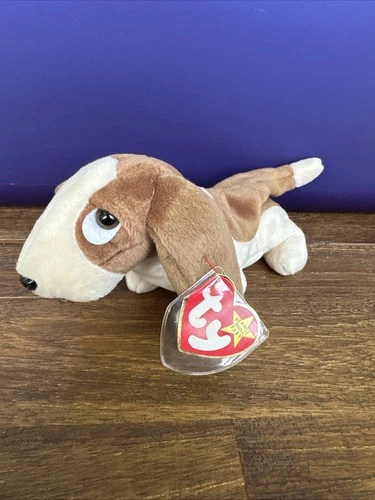 1998 Vintage Ty Beanie Baby: Tracker the Basset Hound w/ Original Tags